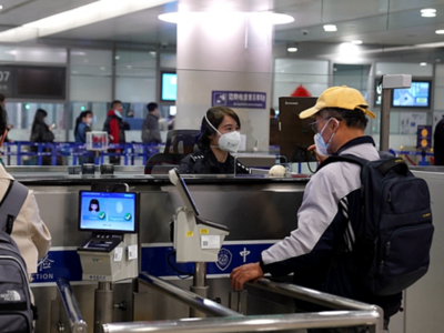 海关总署：11月1日起，出入境人员免于填报健康申明卡