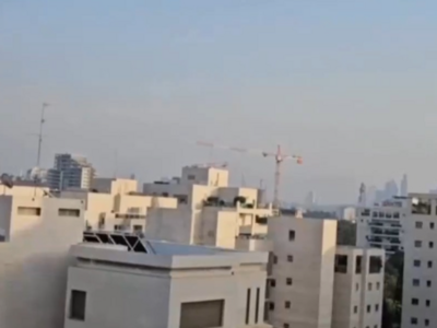 本轮巴以冲突已致双方超7200人死亡，以中部地区遭冲突后最大规模火箭弹袭击