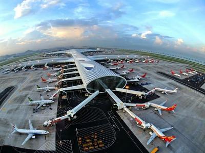 因出现不明升空物，深圳机场航班昨晚大面积延误