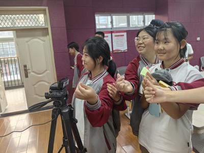 空中对话赓续中白情谊 学子比肩共逐美好未来