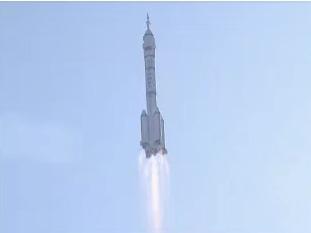 神舟十七号载人飞船发射取得圆满成功