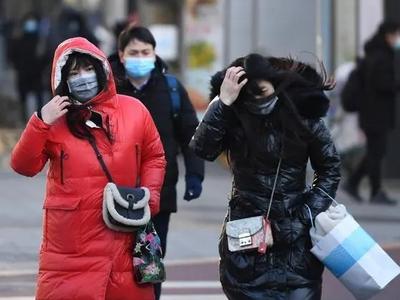 羽绒服“贵”上热搜：是成本所迫还是噱头炒作