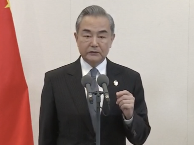 王毅就中美元首旧金山会晤向媒体介绍情况并答问