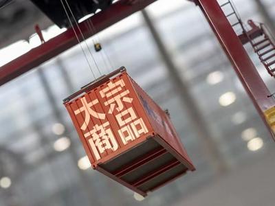 10月份中国大宗商品指数为102.8%，大宗商品供应增速持续加快