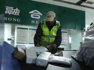 每天1亿多包裹进出，农村如何实现“快递自由”？