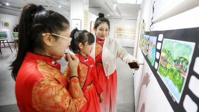 “童心绘就 大美浮山” 青岛市中小学生书画长卷创作展开幕
