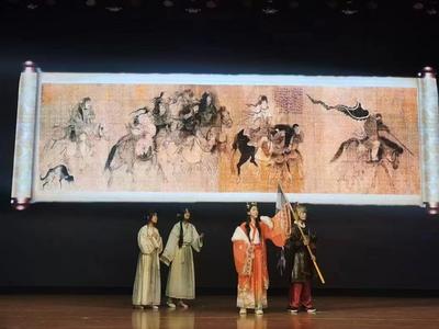 青岛二中举行“美术经典的哲学演绎”戏剧大赛