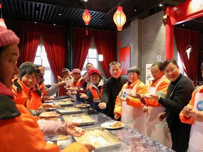 一碗饺子温暖一座城！连续6年冬至日1.8万人次环卫工人吃上了爱心水饺