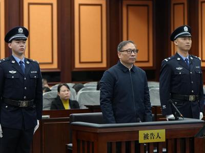 广东省人大常委会原党组成员、副主任陈如桂受贿案一审开庭