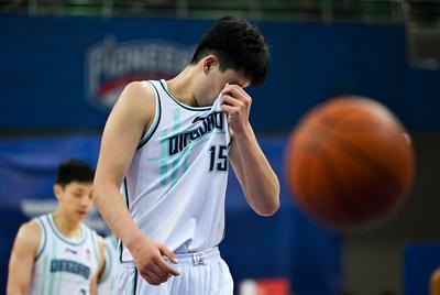 杨瀚森助中国男篮绝境突围！即将返回美国开启夏联之旅