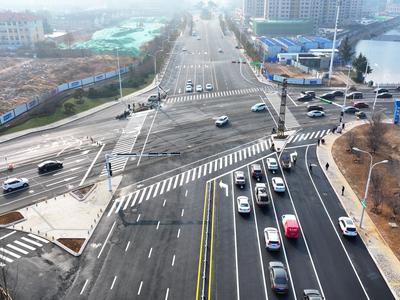 打通“融青”南北大通道，即墨区营流路北通二期道路工程通车