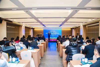青岛市股权与创业投资行业协会换届大会召开，刘理勇继续担任会长