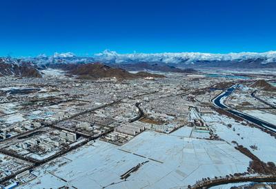中央气象台发布寒潮橙色+暴雪黄色预警：这些地区降温将超20℃