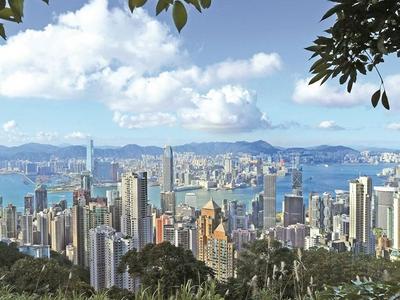 中央政府驻港联络办发言人：落实爱国者治港原则，开启地区治理新篇章