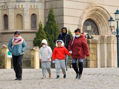 冻到发紫！寒潮、暴雪预警，局地降温超14℃