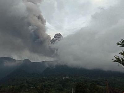 印尼26名登山者遇火山喷发，仅3人生还