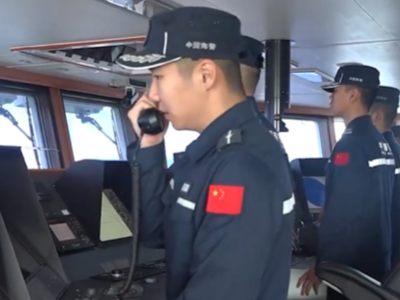 中国海警局新闻发言人就菲律宾非法侵闯黄岩岛发表谈话