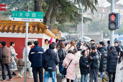 2025全国“春捂”地图出炉，看哪里需要短袖换棉服