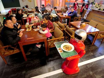 隐藏在菜单里的秘密：最贵的大菜为何放在最前面？