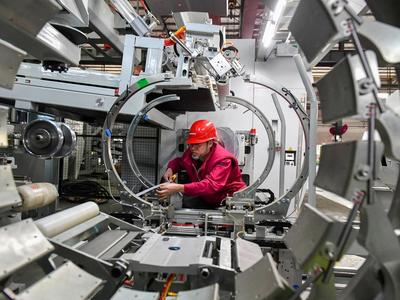 有效发明专利数量突破400万件！世界首个！