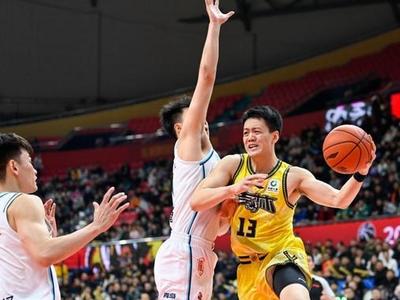 CBA赛后有观众攻击裁判，一俱乐部和赛区被罚