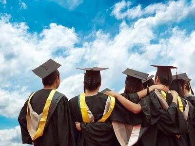 985硕士因本科双非求职被拒，“第一学历”烦恼如何破解？