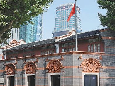 爱国主义教育法等一批重要法律法规本月起正式施行
