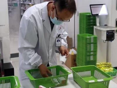 央视调查医保“回流药”利益链：医保特慢病用药被层层加价卖到药店