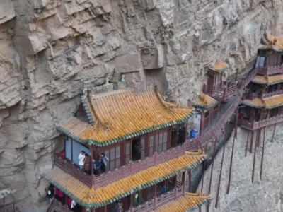 悬崖峭壁上的寺庙如何做到千年不倒？三大特点是关键