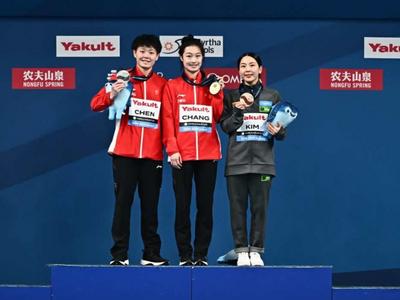 祝贺！昌雅妮、陈艺文包揽世锦赛女子三米板冠亚军 