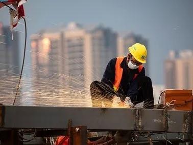 全国总工会启动2024年全国五一劳动奖和全国工人先锋号推荐评选工作