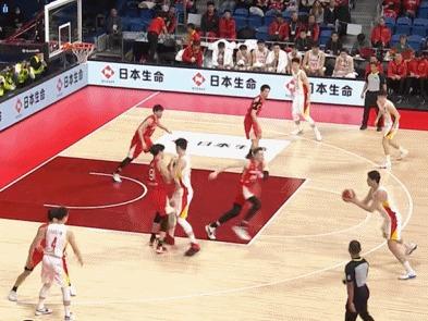 胡金秋23分12篮板难救主，中国男篮亚预赛3分不敌日本