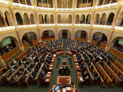 匈牙利国会批准瑞典加入北约