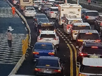 截至今日9时海口三港待渡车辆约6200辆，港口正全力疏运中