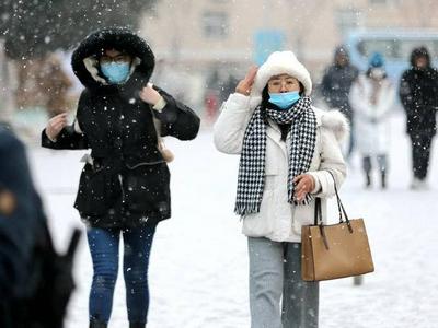 寒潮发威，北方多地开启猛烈降温模式！大范围雨雪天气逐渐铺展