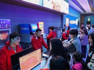 赢者通吃、败者退场，春节档为何冰火两重天？
