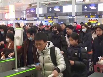 全国铁路进入返程客流高峰，湖北、上海客流持续走高