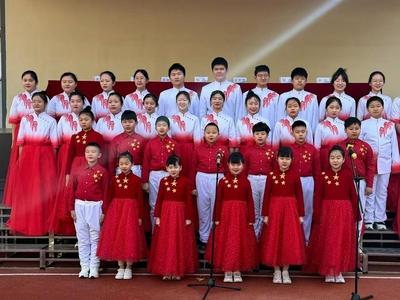 “热辣滚烫”的开学仪式，超银学子焕发龙腾虎跃精气神  