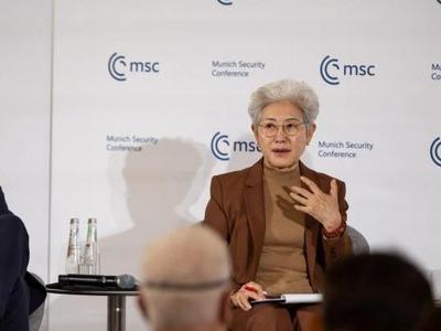 面对西方政客提问，傅莹慕安会上回应，信息量很大！
