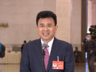 陈军代表：未来可让电动车充一次电跑1000公里以上