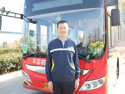 山东唯一！青岛这位驾驶员荣膺全国“十大最美公交司机”
