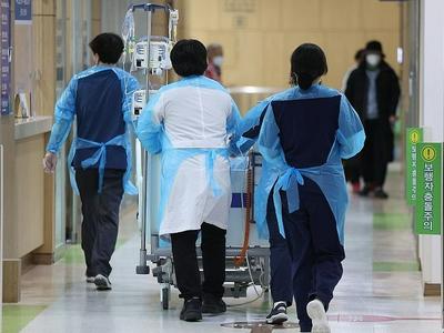 韩国医生辞职事态升级，政府准备对抗到底
