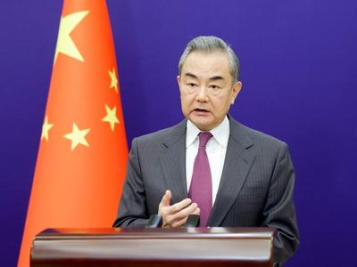 王毅：中国外交为世界提供中国方案，作出中国贡献
