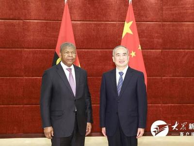 安哥拉总统洛伦索来鲁访问