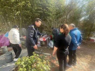 春季护绿 整治圈地种菜乱象