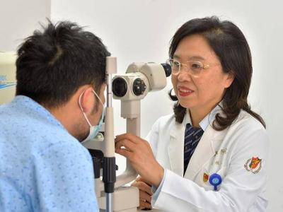 当心“视力的小偷”！这7类人群患青光眼的风险更高→