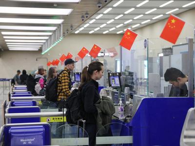 “五一”出境游大热！假期期间，青岛机场口岸预计出入境客流超4万人次