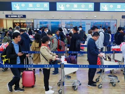 一季度青岛空港超60万人次进出境，同比增长3.7倍