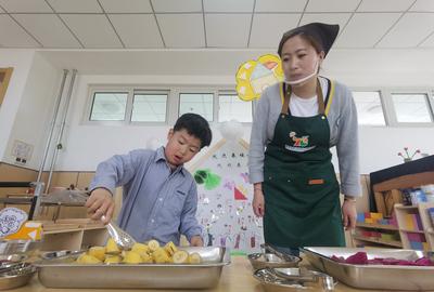 李沧区铜川路幼儿园开展家长开放日活动