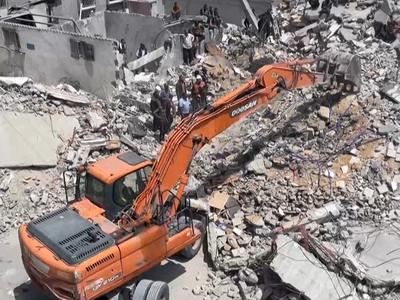 以军空袭加沙多地致数十人死亡